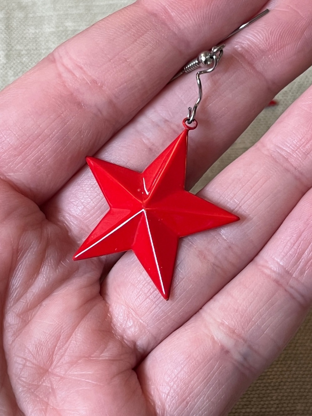 Vintage metal star earrings
